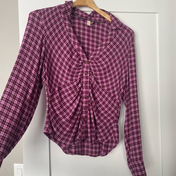 Plaid Button-Up Ruched Shirt - Picture 3 of 5